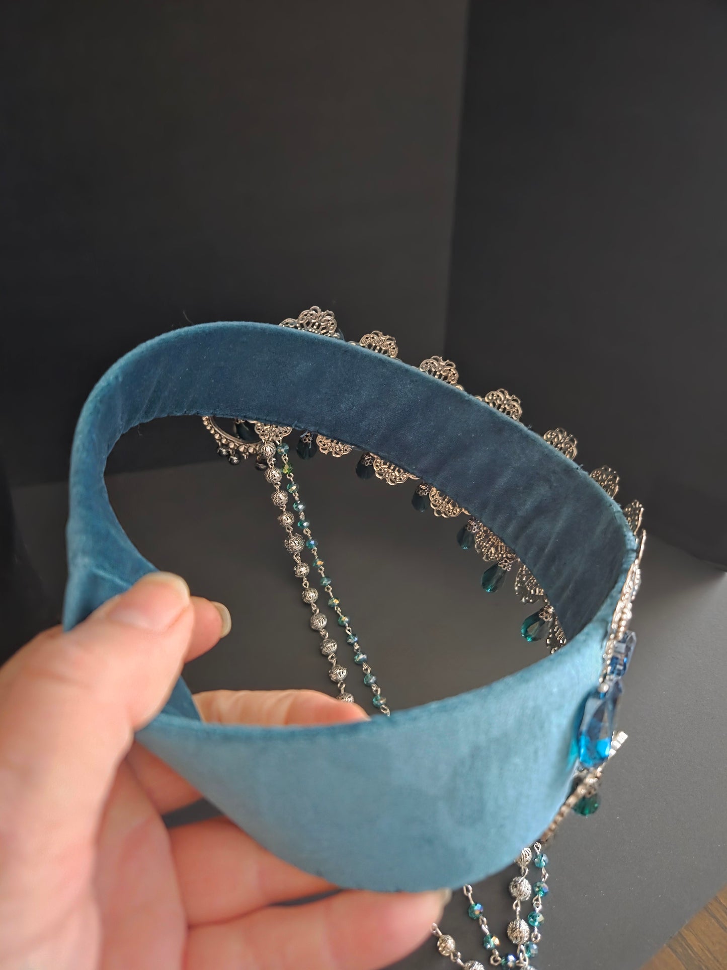 Emerald Crystal Statement Headpiece – Vintage Boho Luxe Hair Jewelry
