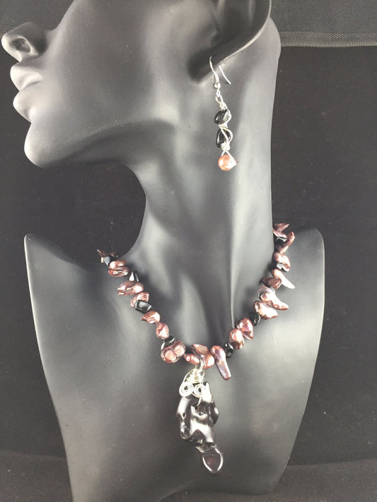 The Ocean Statement Necklace)