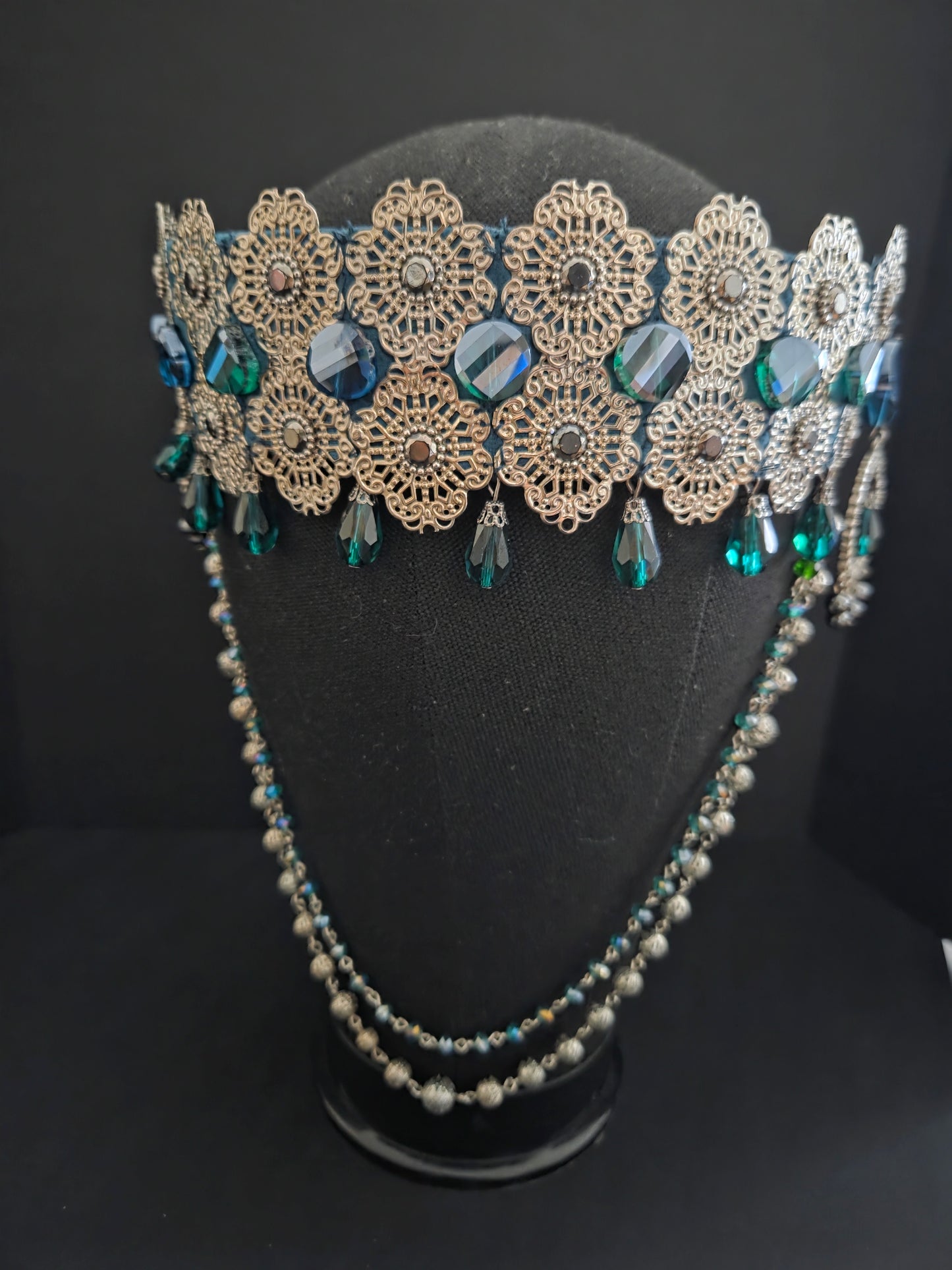 Emerald Crystal Statement Headpiece – Vintage Boho Luxe Hair Jewelry