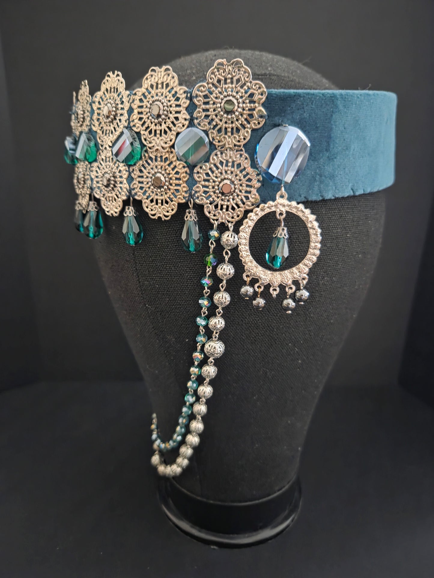 Emerald Crystal Statement Headpiece – Vintage Boho Luxe Hair Jewelry