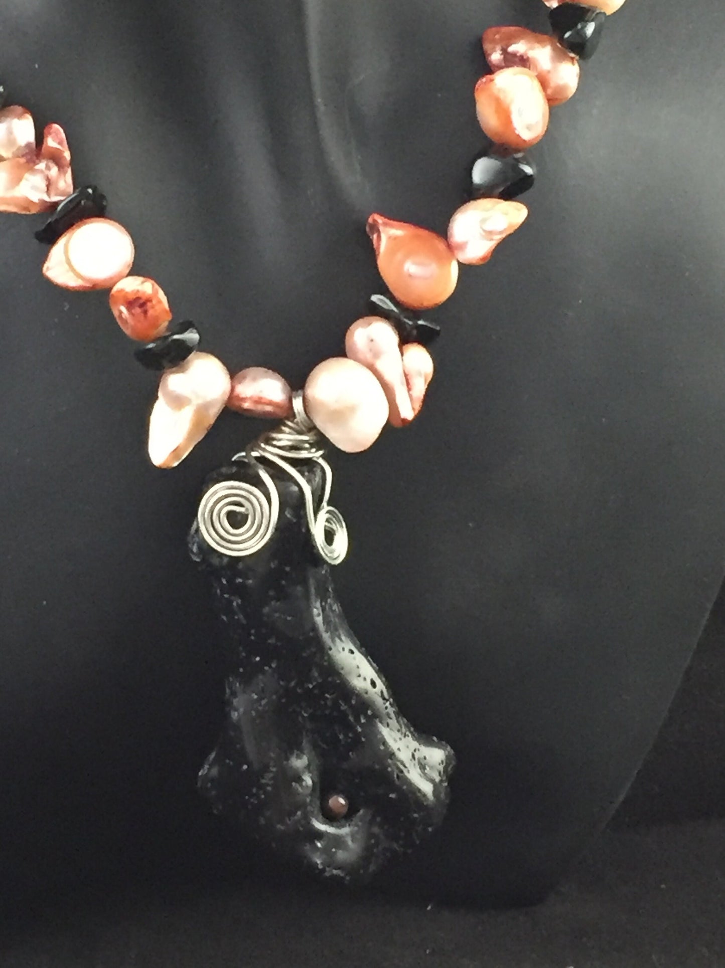 The Ocean Statement Necklace)